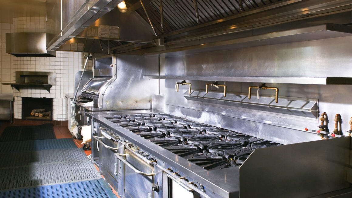 Steam Cleaning of Commercial Kitchens